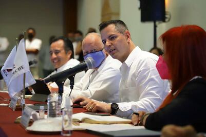 Destaca Murat crecimiento de Oaxaca en sectores estratégicos ante gobernadores del sureste