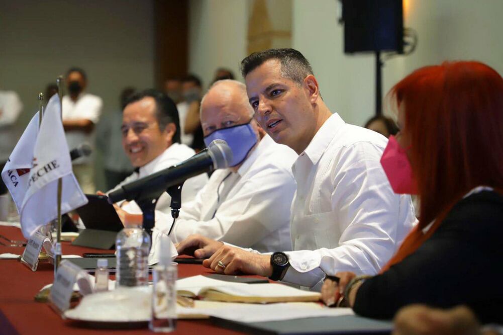 Destaca Murat crecimiento de Oaxaca en sectores estratégicos ante gobernadores del sureste