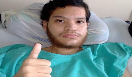 Reconectarán intestino a Pedro, becario federal accidentado en Tuxtepec; es la sexta cirugía