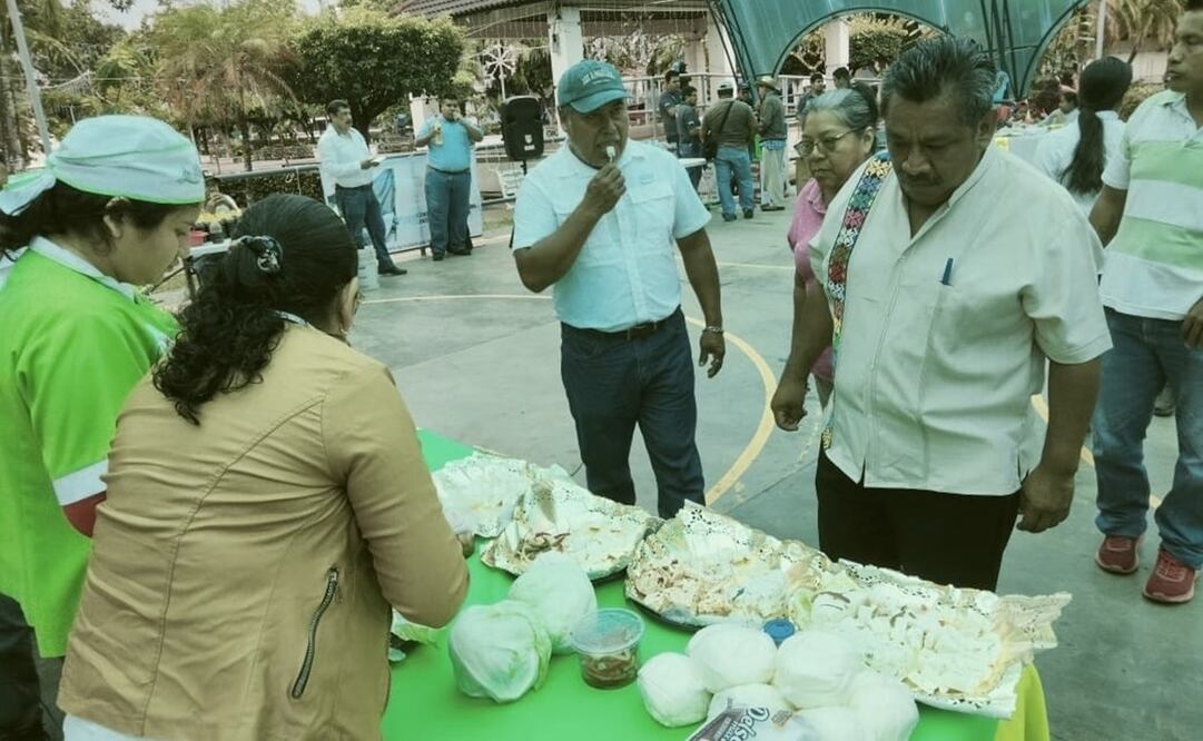 Realizan en Tuxtepec Primer Tianguis Agropecuario de Oaxaca. Foto: Antonio Mundaca