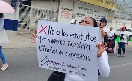 Trabajadores del Hospital General de Salina Cruz marchan para exigir el abasto de medicamentos e insumos 