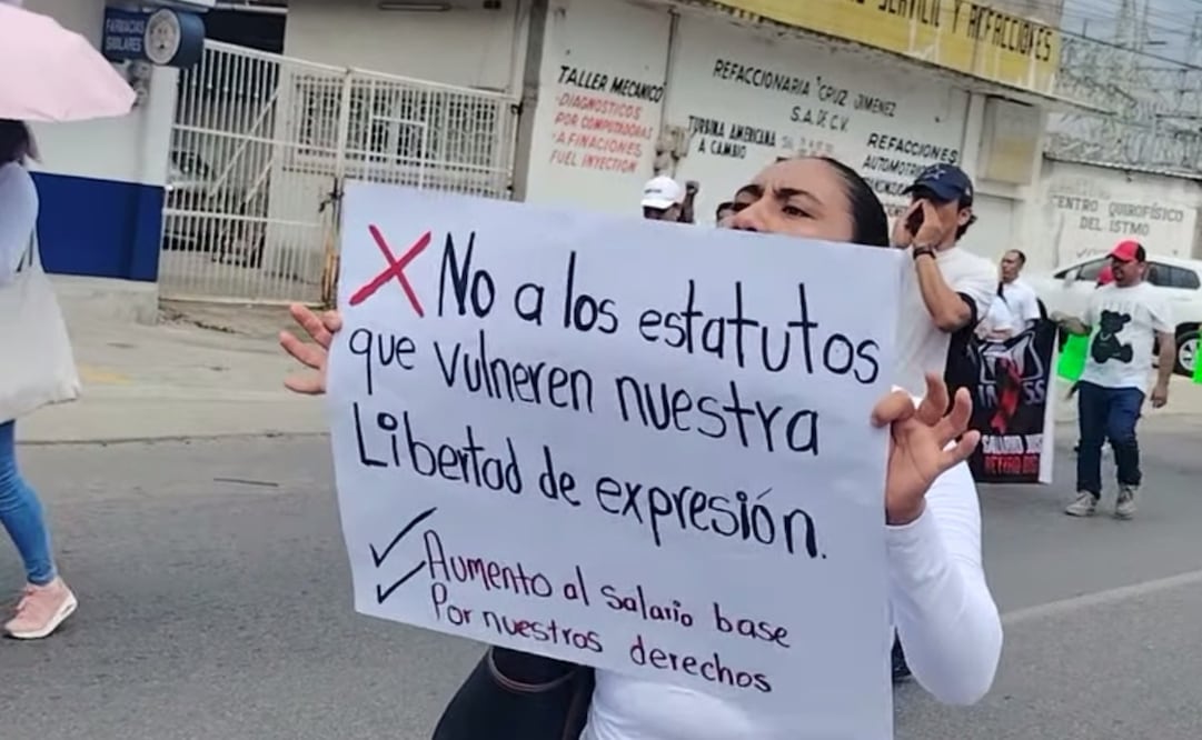 Trabajadores del IMSS en Salina Cruz protestan. Foto: Cortesía, Antonio Villaseñor