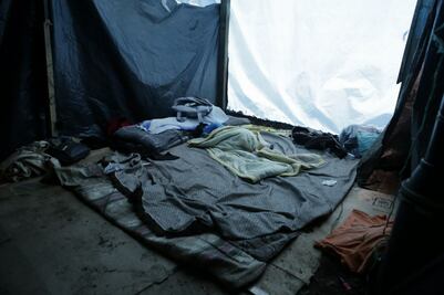 Lluvias afectan salud de desplazados que habitan en el zócalo