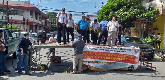 Endurecen protestas en el Istmo: 600 profesores exigen reconstrucción de escuelas