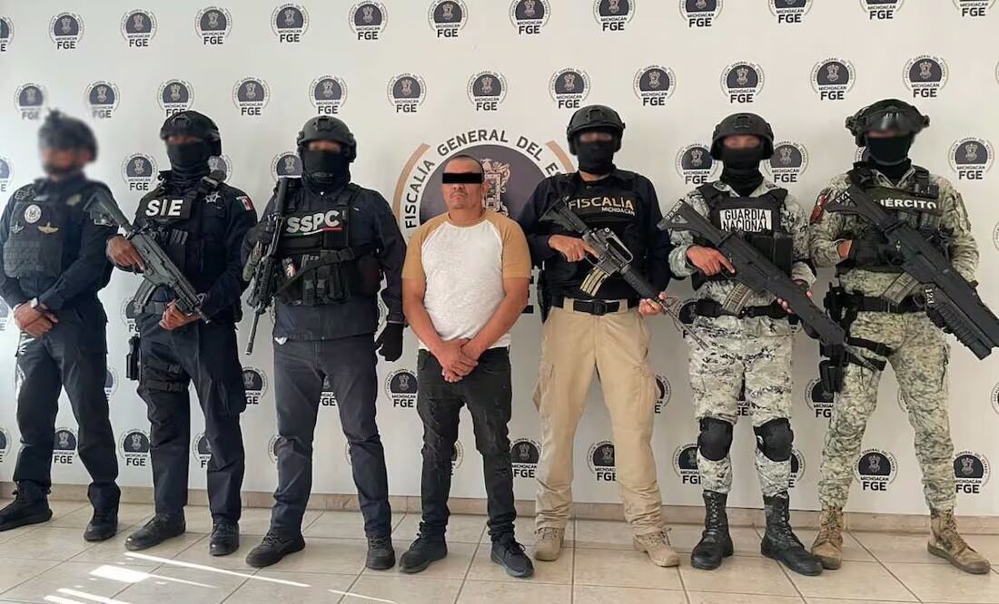 Detienen en Uriangato, Guanajuato a Genaro “N”, alias “El Silencio”, identificado como generador de violencia en Michoacán y Guanajuato (24/09/25). Foto: SSPC
