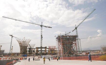 Nos liberamos de un problema al liquidar a las empresas del NAIM: AMLO