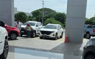 Denuncian venta de camioneta nueva con múltiples fallas en la empresa 'Automotores Antequera' de Salina Cruz