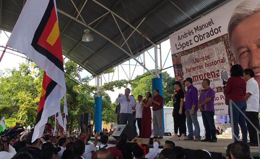 Protestan en mitin de AMLO por candidaturas de Morena en Q. Roo | Oaxaca