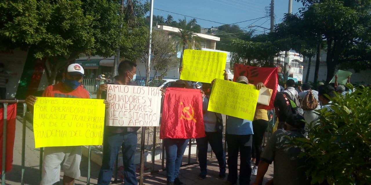 Protestas, tras arribo de AMLO a San Blas