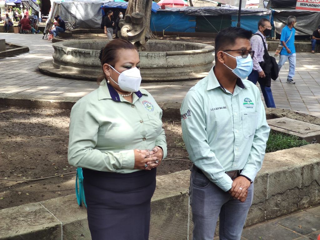 Docentes de telebachilleratos comunitarios de Oaxaca se declaran en paro; exigen pago de aumento salarial