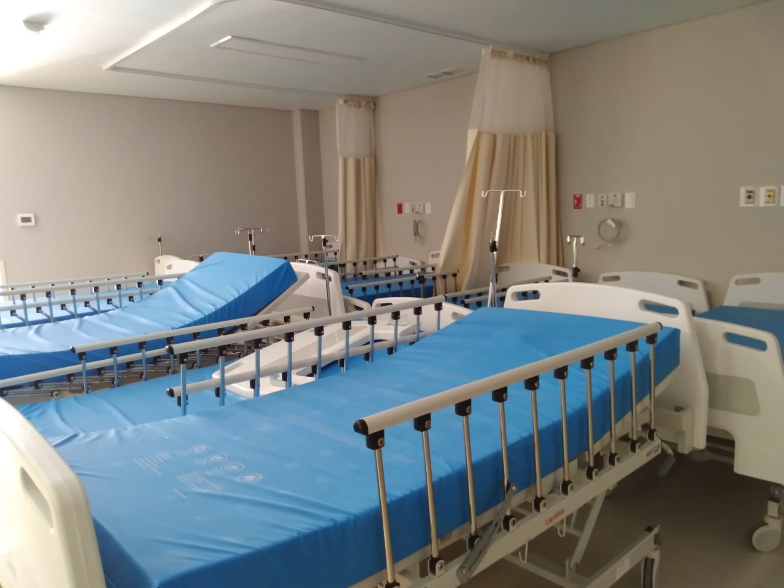 Ante aumento de casos, reabre hospital Covid de Juchitán que administra Sedena; arranca con 5 camas
