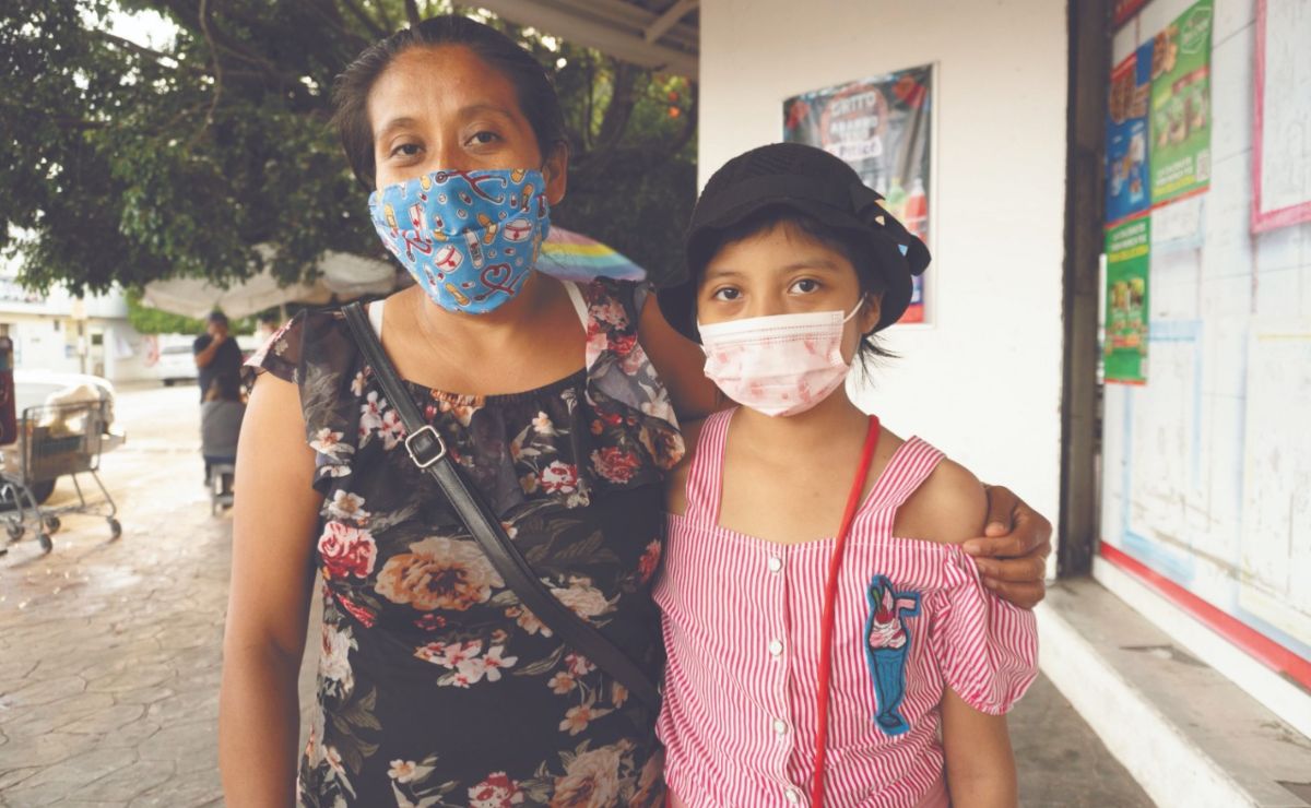 Madre que lucha contra leucemia de su hija denuncia campaña de fondeo en Oaxaca que nunca llegó