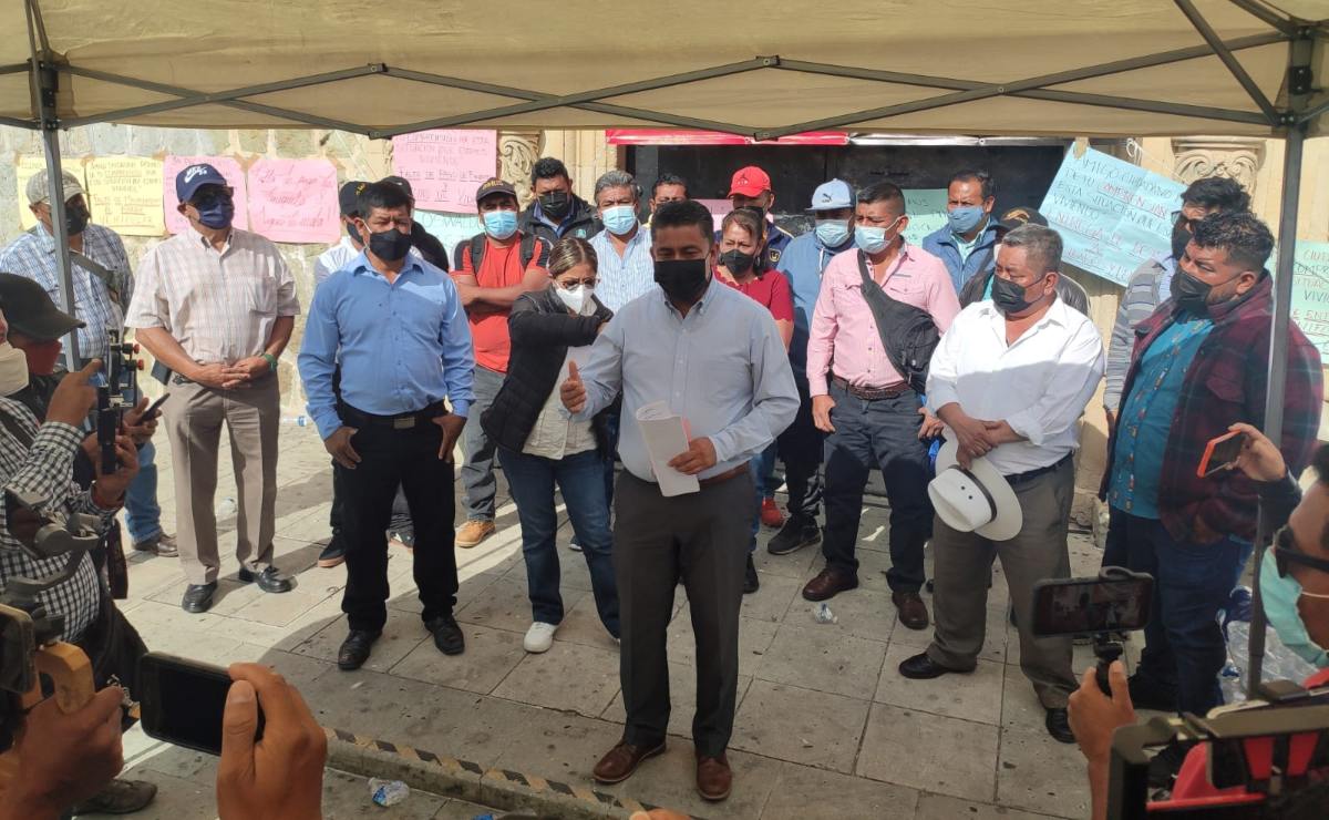 Paran labores en la alcaldía de Oaxaca; acusan al edil de desfalco