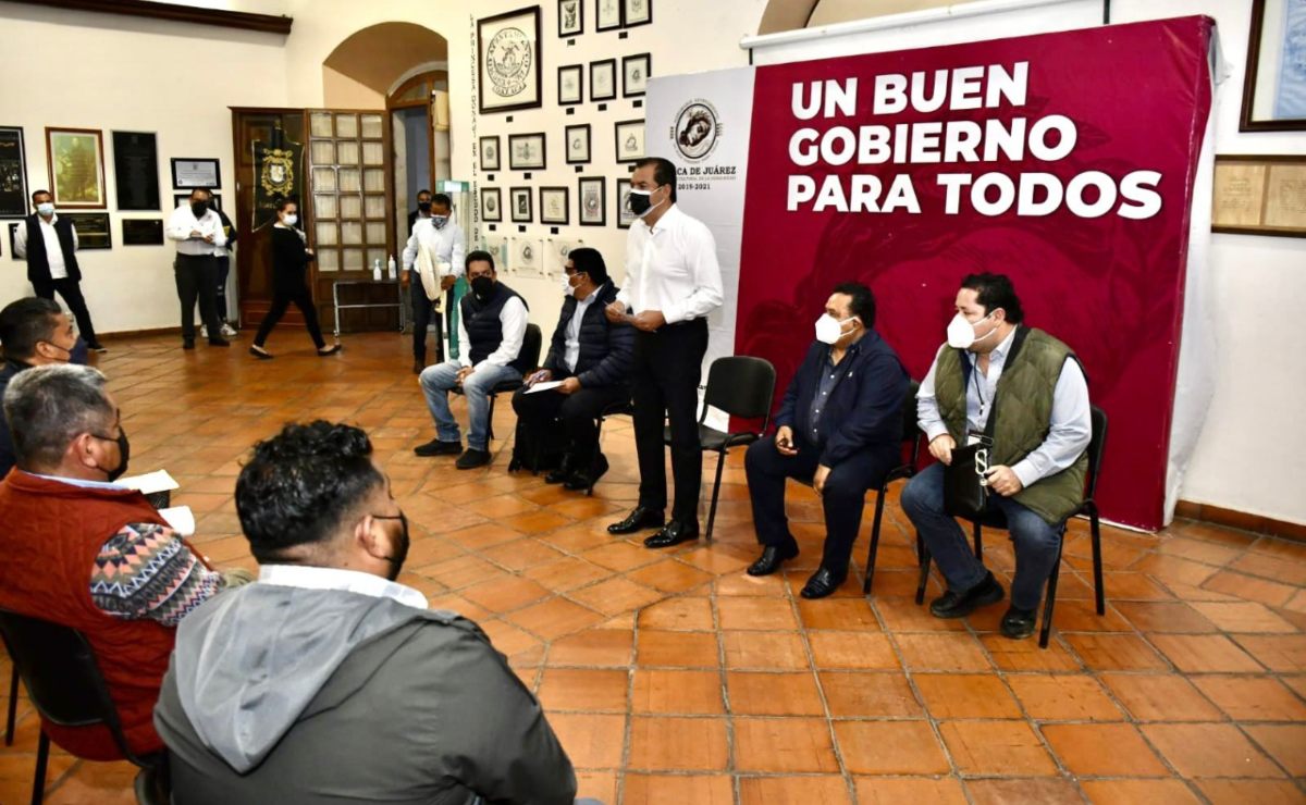 Paran labores en la alcaldía de Oaxaca; acusan al edil de desfalco