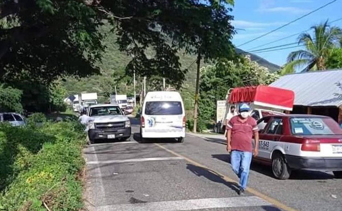 Levantan bloqueo que impedía paso a Huatulco desde hace 9 días, tras acuerdos con edil de Huamelula