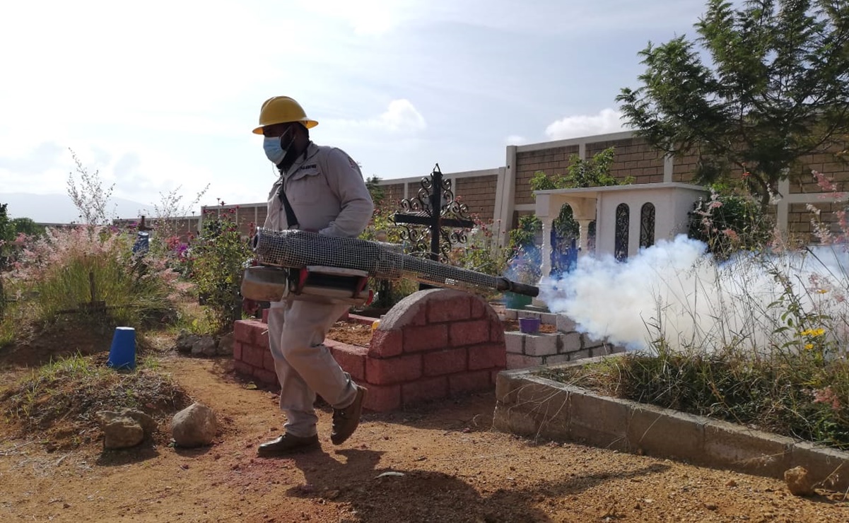 Nebulizan 53 panteones de la ciudad de Oaxaca y zona conurbada, para evitar dengue y zika
