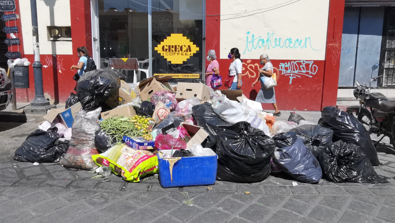 Trabajadores del ayuntamiento de la ciudad de Oaxaca anuncian bloqueos por incumplimiento de edil