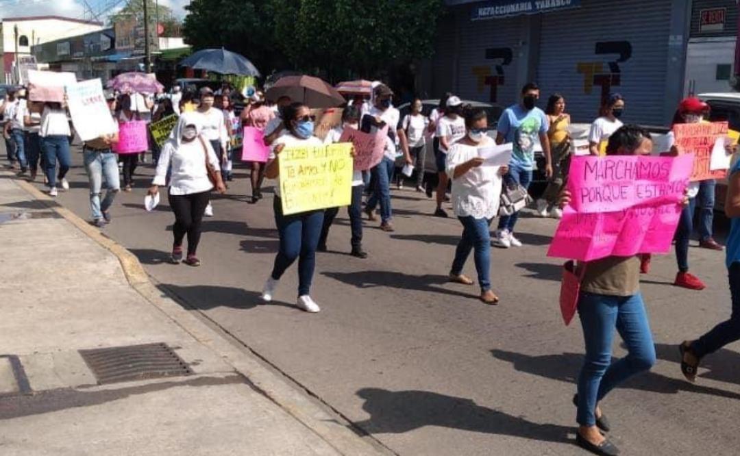 Marchan en Tuxtepec para exigir la aparición con vida de las jóvenes  desaparecidas