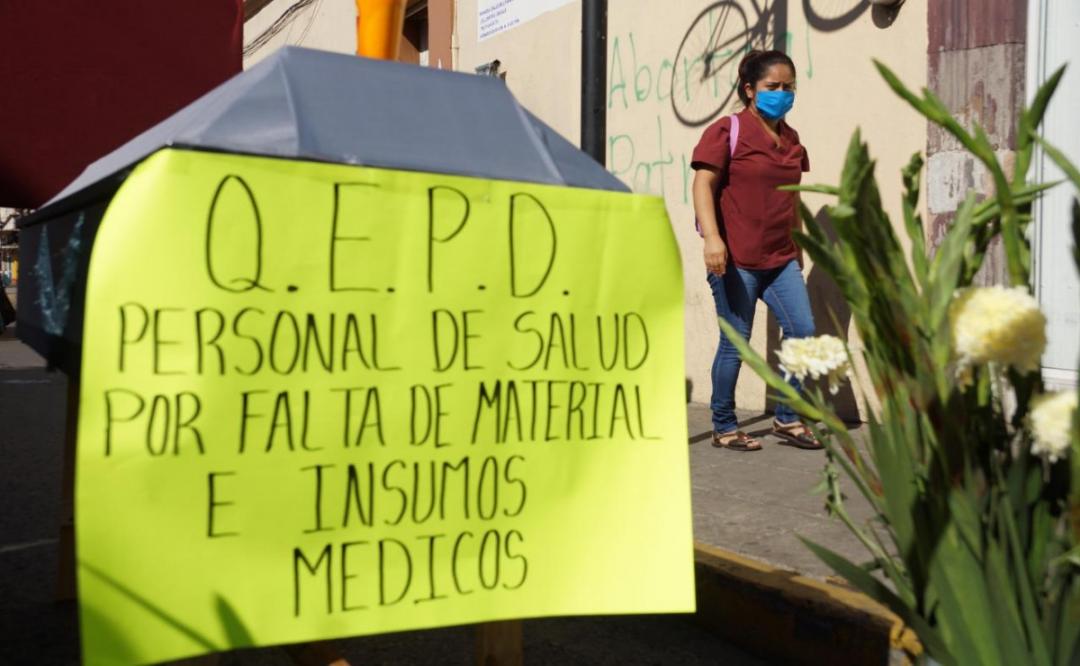 Llegan a 761 los contagios de Covid-19 entre personal médico que combate al virus en Oaxaca`