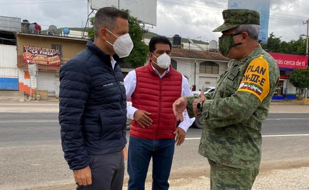 Trasladan a 5 heridos de los Ozolotepec; Murat encabeza brigada en la zona más dañada