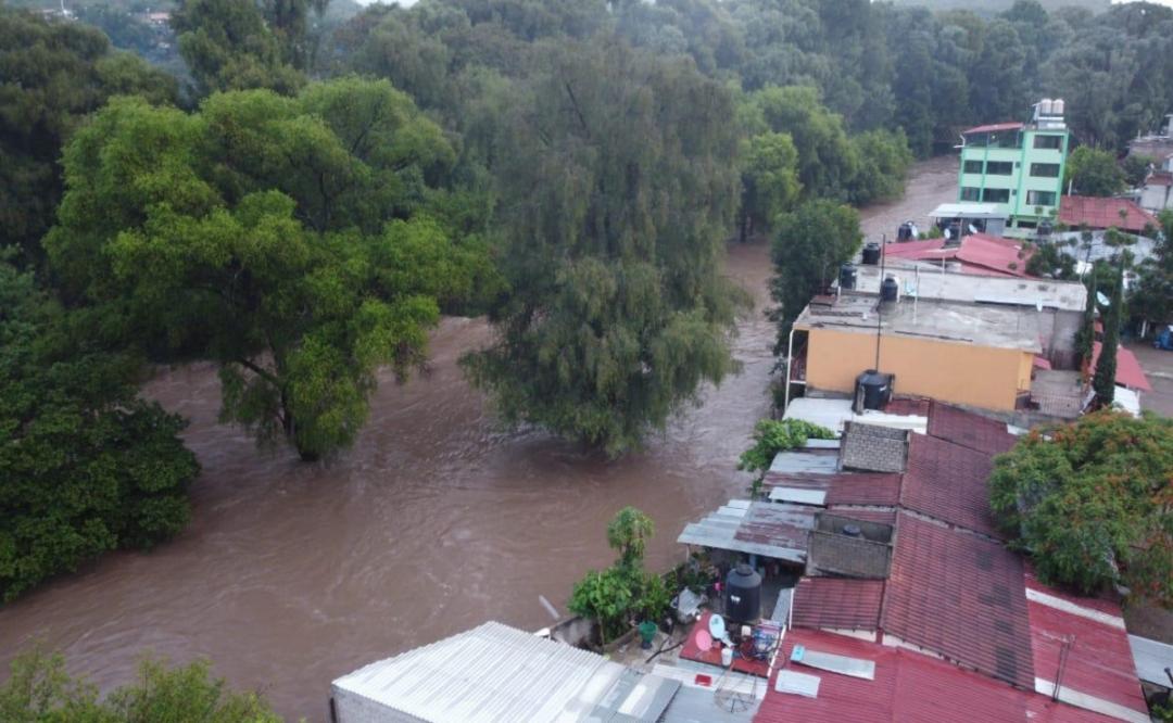 Onda Tropical 13 desborda río Sola y causa afectaciones en 3 municipios de la Sierra Sur