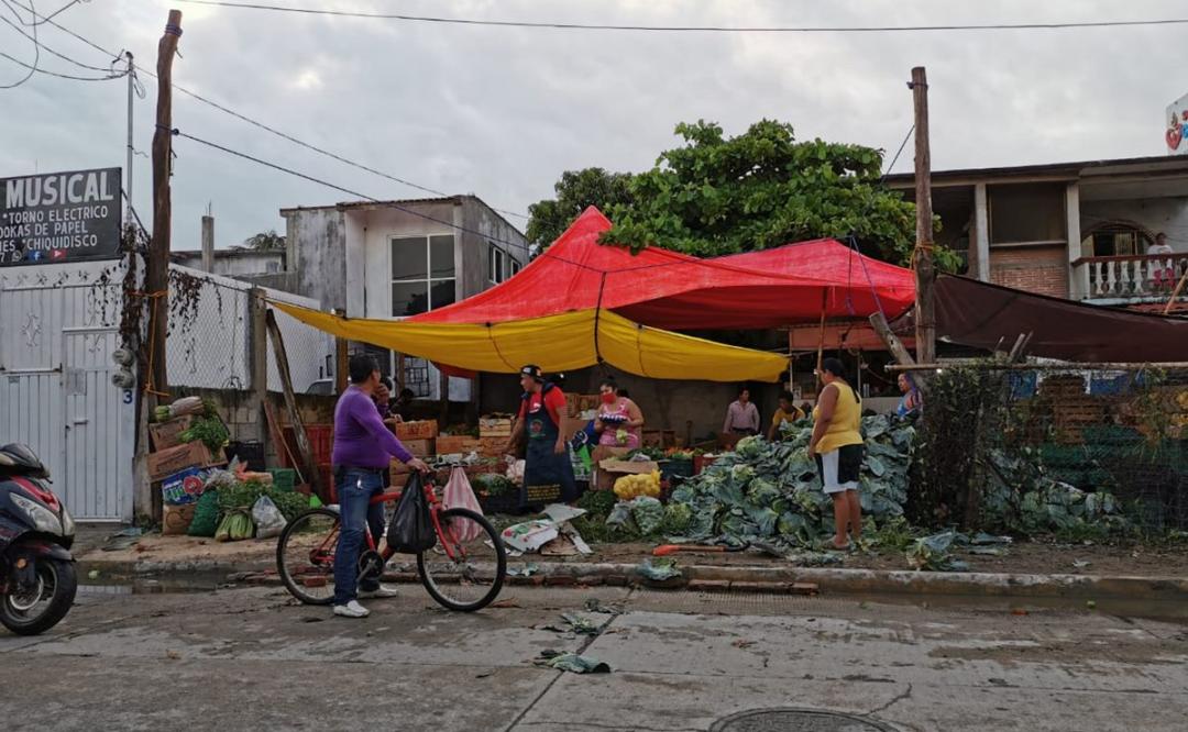 Juchitán intensifica vigilancia para mantener cierre del comercio; municipios vecinos están blindados contra Covid-19