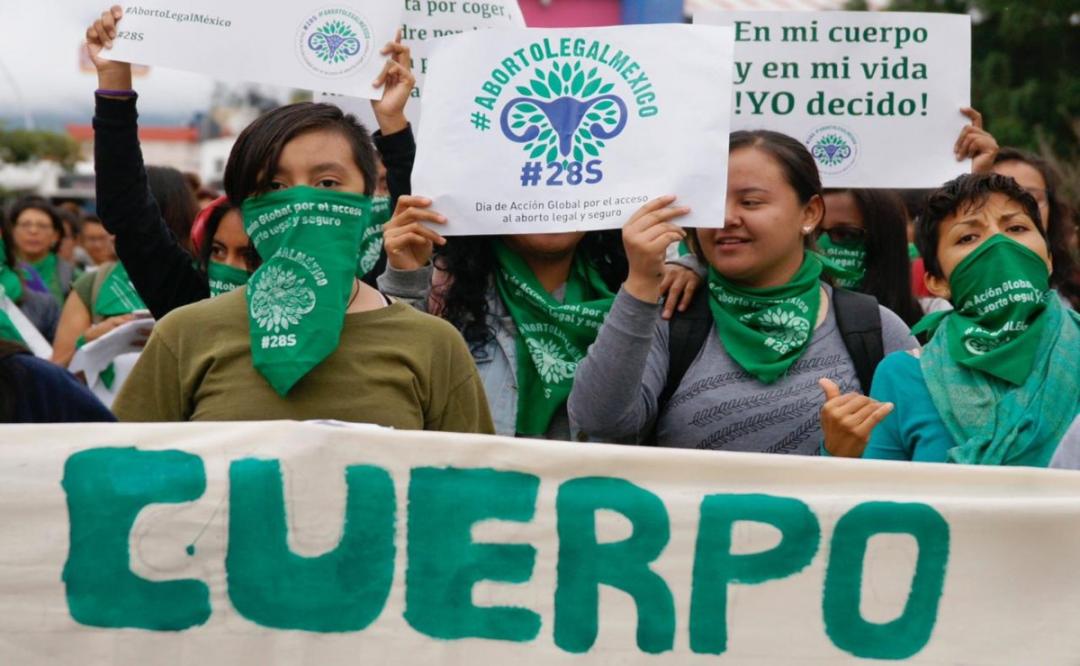 Ante protestas en organismos de Derechos Humanos, DDHPO reconoce lucha feminista en Oaxaca
