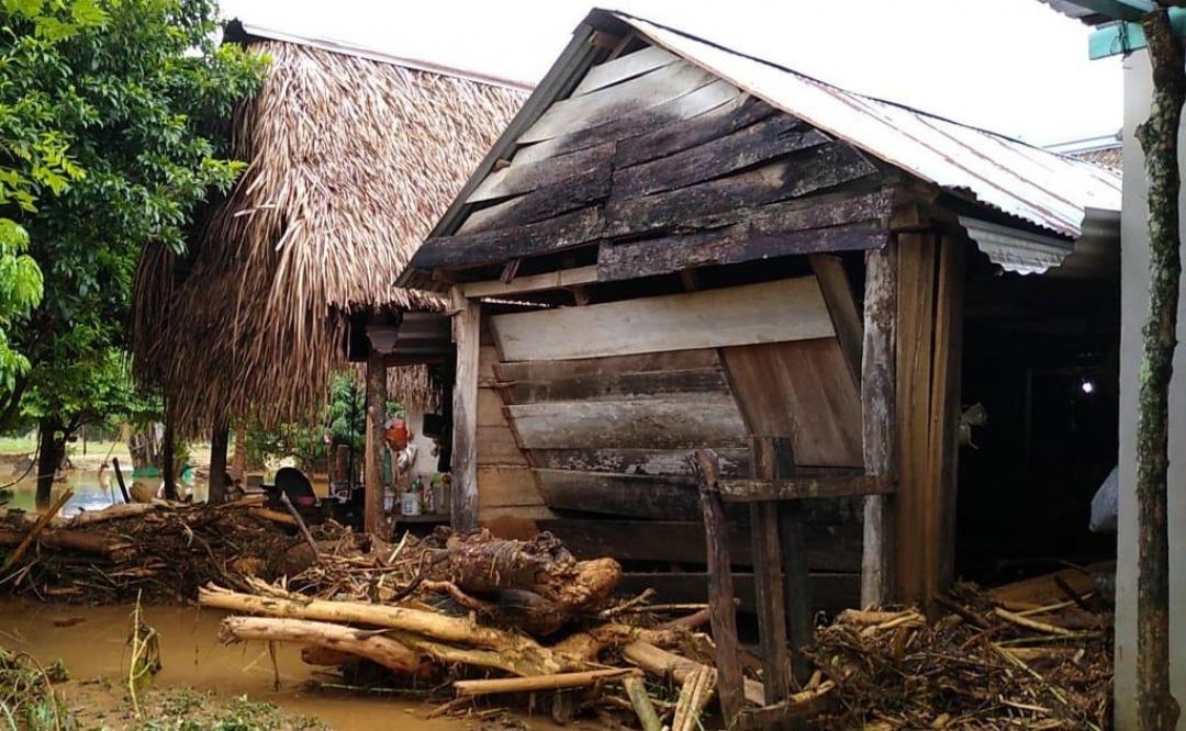 Lluvias dejan un muerto y afectaciones en cinco municipios de la Cuenca del Papaloapan