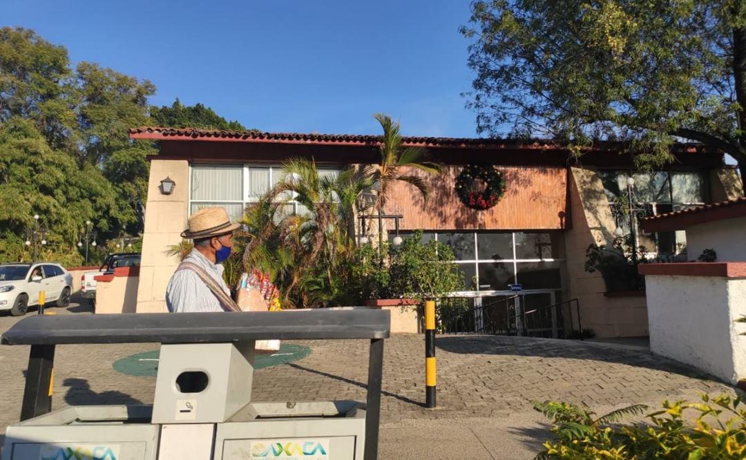 Trabajadores de dos hoteles en Oaxaca paran labores: exigen pagos completos y respeto a su contrato
