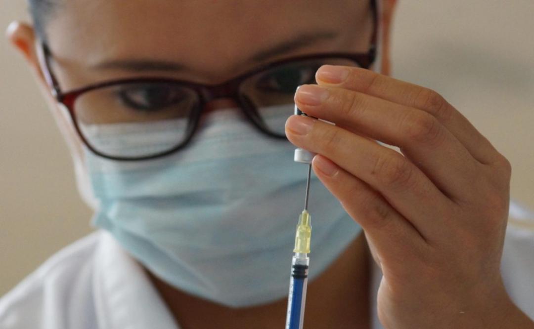 Comienza aplicación de vacunas a personal de Salud en áreas Covid de 9 hospitales en el Istmo