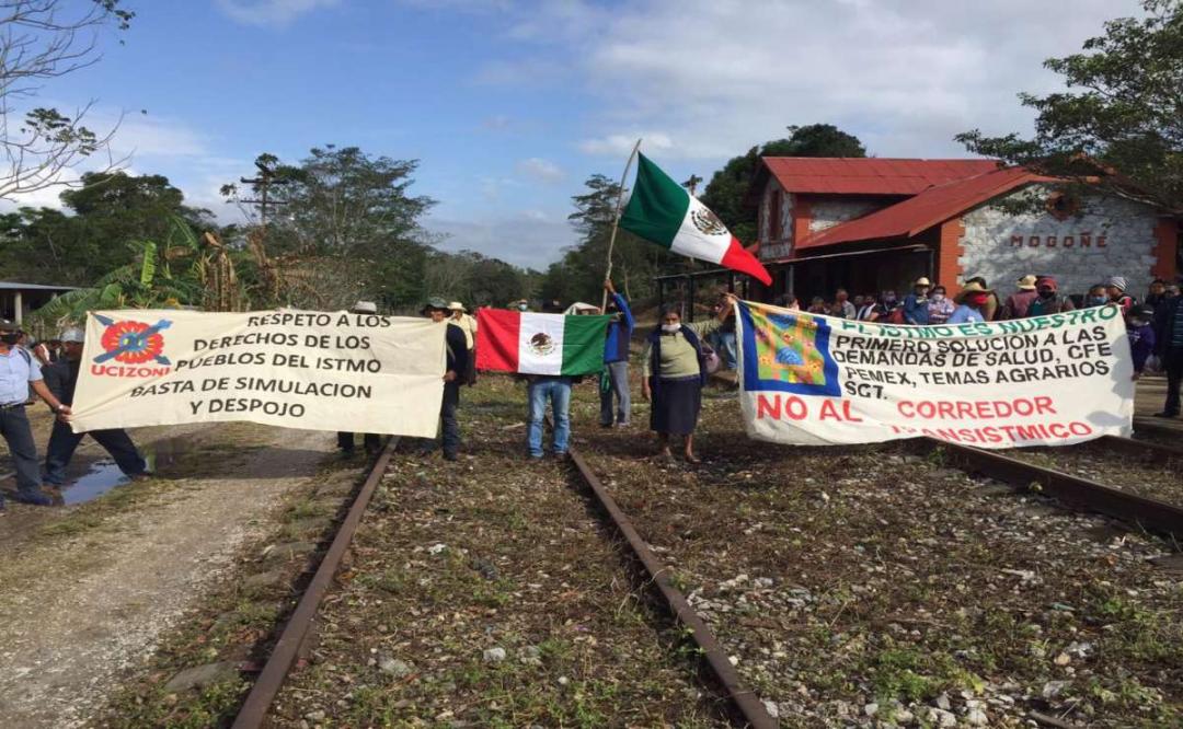 Campesinos de 3 municipios de Oaxaca protestan contra el  Interoceánico; exigen información sobre sus impactos
