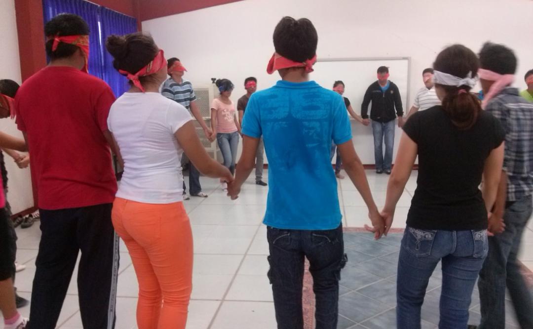 ¿Biodanza?: Maestras de bachillerato en Oaxaca logran que menos jóvenes reprueben con este método