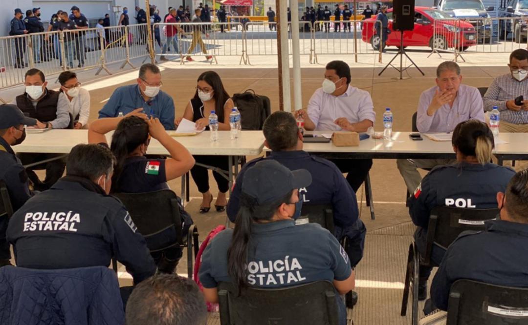 Avanza negociación con policías estatales de Oaxaca en paro; presentarán contrapropuesta