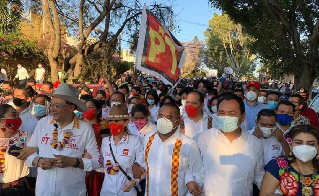 Ignoran candidatos de Juchitán restricciones sanitarias en Oaxaca y realizan actos con miles de personas