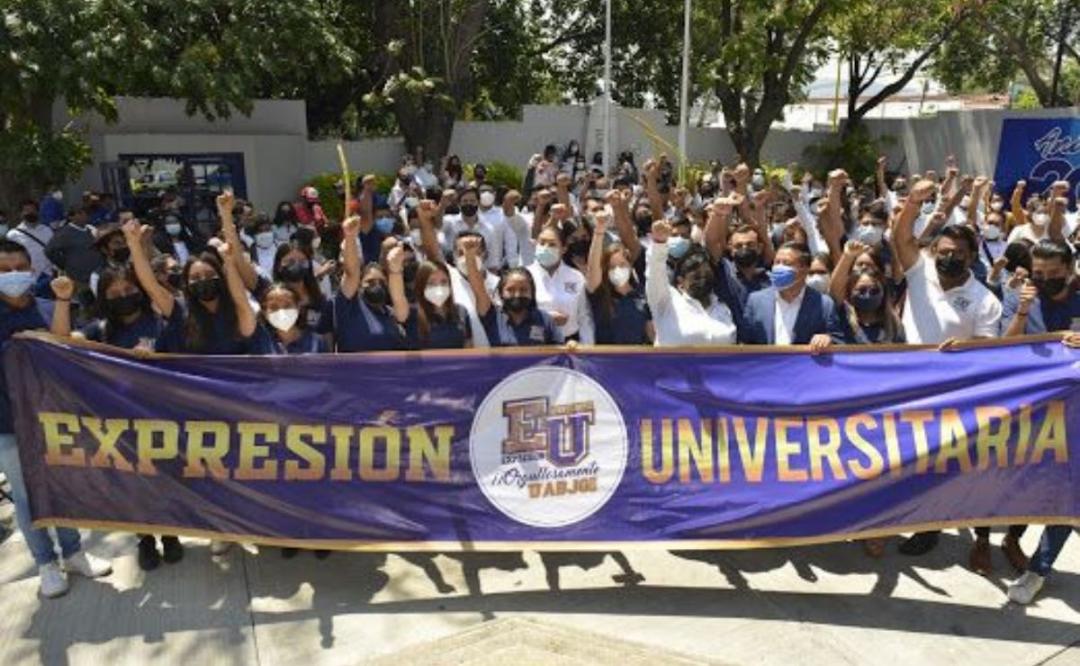 Jóvenes de Expresión Universitaria de la UABJO respaldan a Javier Villacaña, candidato a edil de Oaxaca