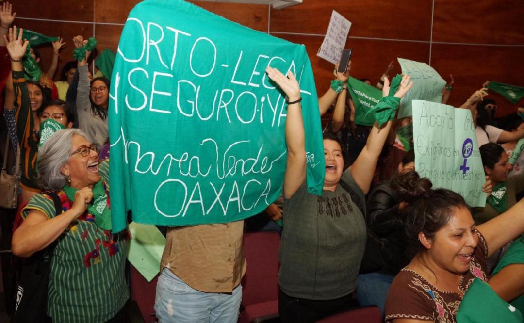 Feministas de Oaxaca critican examen de admisión de la UABJO por pregunta sobre el aborto