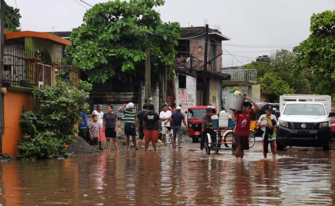 Se forma Depresión Tropical 4-E en el Pacífico; pronostican lluvias torrenciales en Oaxaca