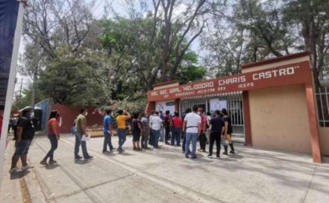 Maestros de Oaxaca regresarán a clases hasta que 60% de población esté vacunada, acuerda Sección 22