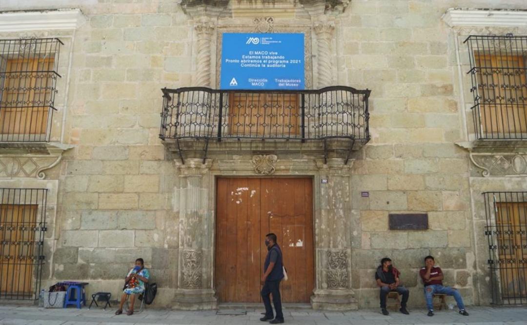 “El Museo de Arte Contemporáneo de Oaxaca vive, estamos trabajando”, anuncia letrero a 3 meses de cierre