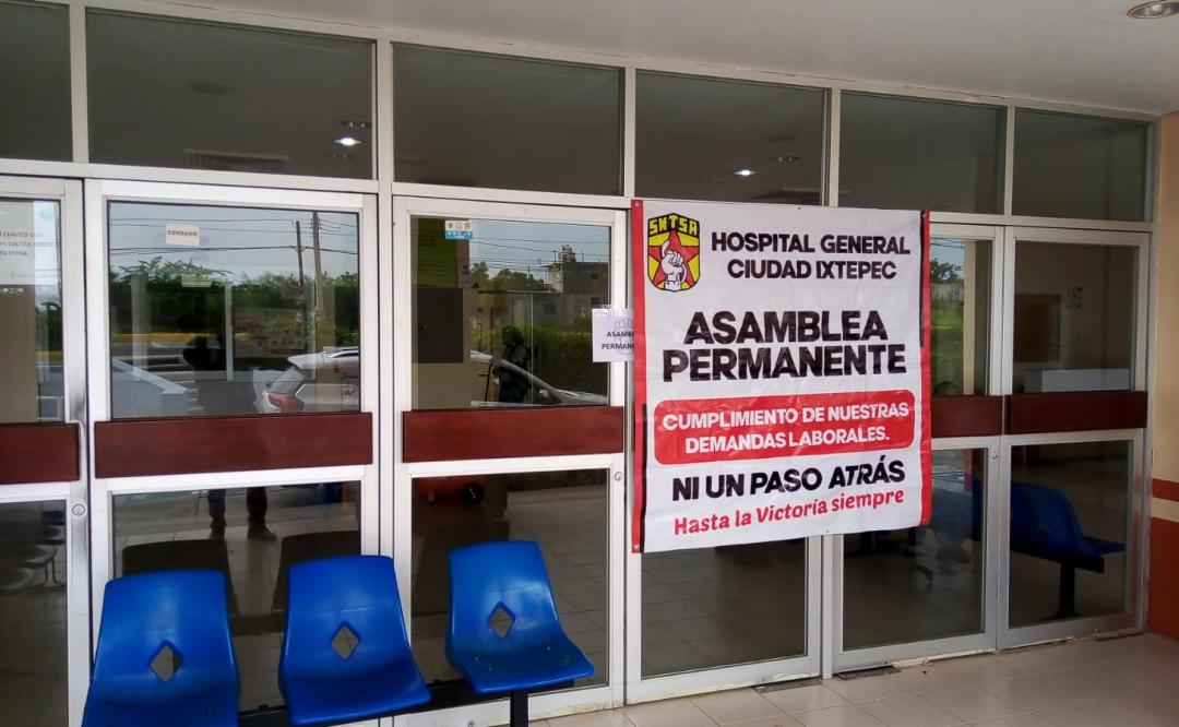 Se declaran en paro de labores 200 trabajadores del hospital de Ixtepec, Oaxaca, que atiende Covid-19
