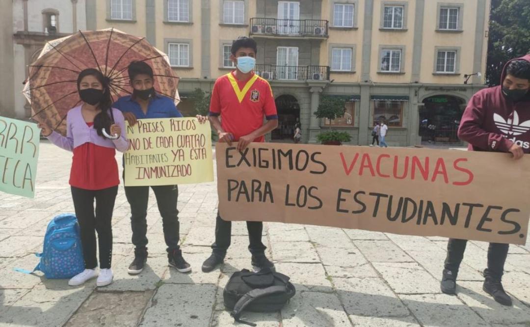 Federación Nacional de Estudiantes Revolucionarios exigen en Oaxaca vacunación antiCovid-19 a alumnos de todo el país