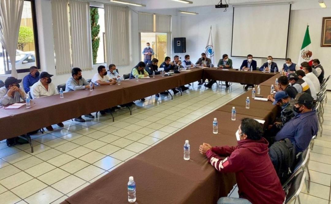 En buen estado y con armas, más de 50 funcionarios y elementos de la GN retenidos en la Sierra Sur de Oaxaca