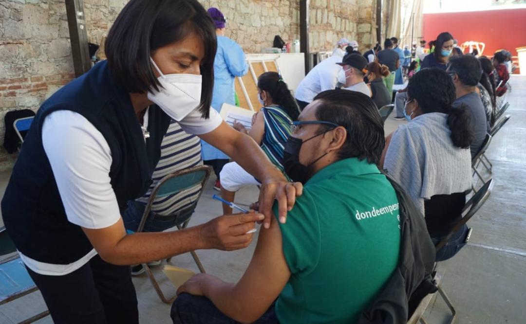 Tras petición de AMLO, anuncian vacunación Covid para mayores de 30 en Valles Centrales de Oaxaca