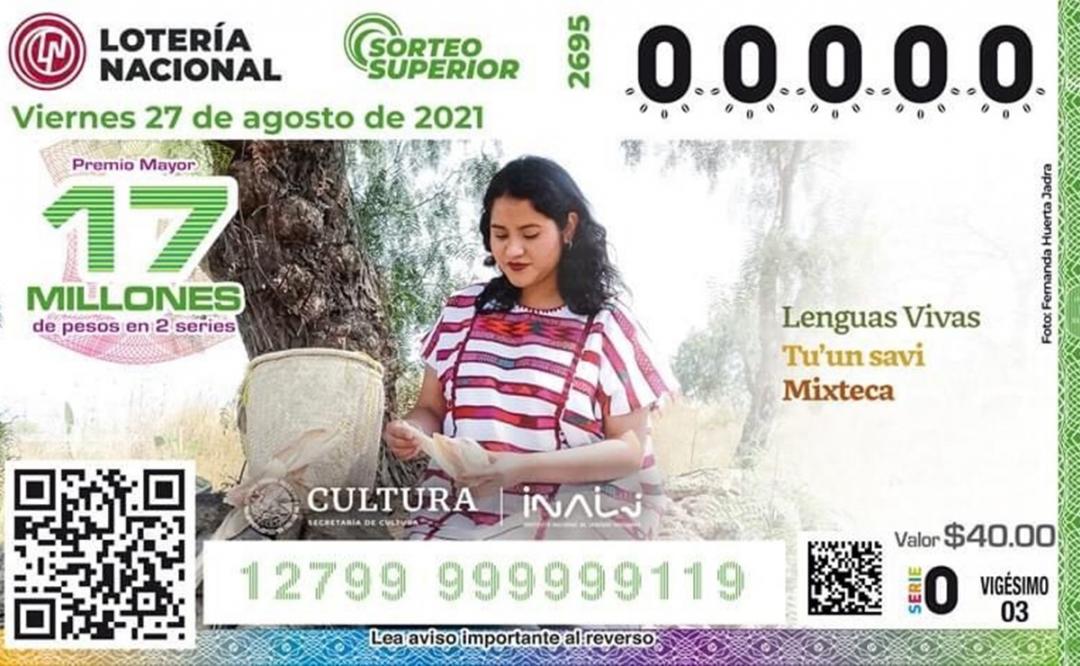 Celebran lengua tu’un savi de Oaxaca con billete de lotería con imagen de la poeta Nadia López