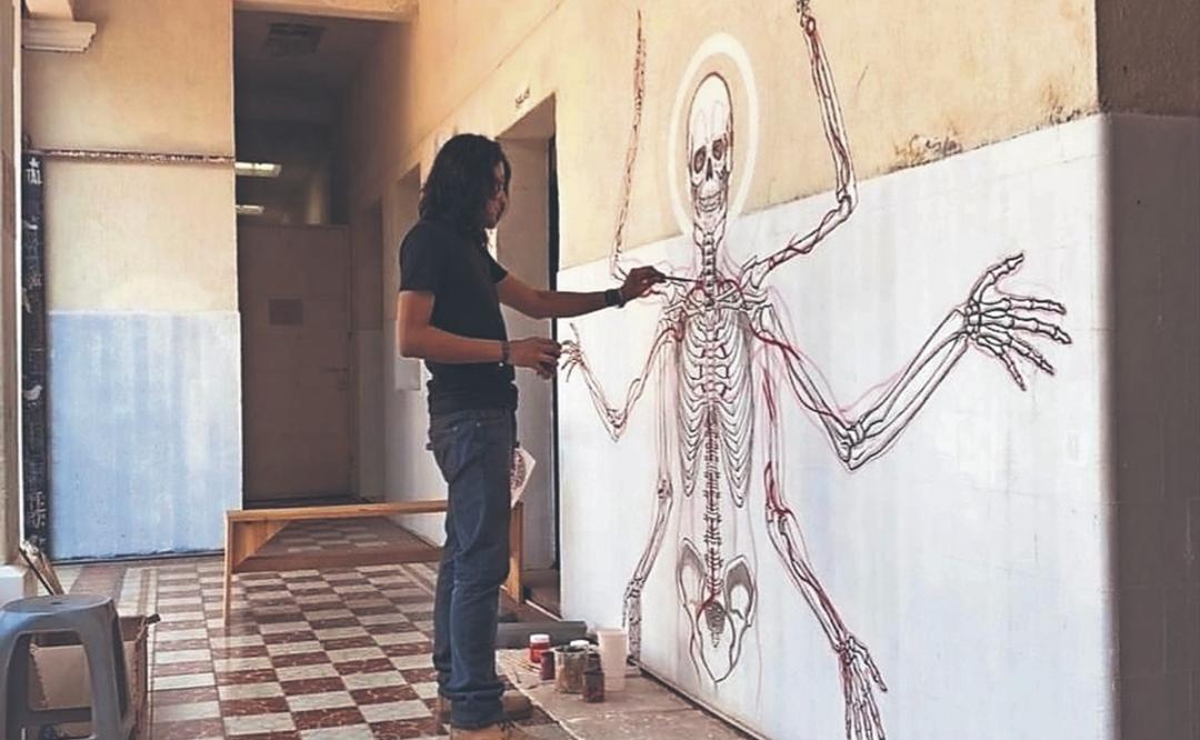 De Oaxaca a Alemania, el artista Rikrdo Rojas no pierde su fascinación por la anatomía humana