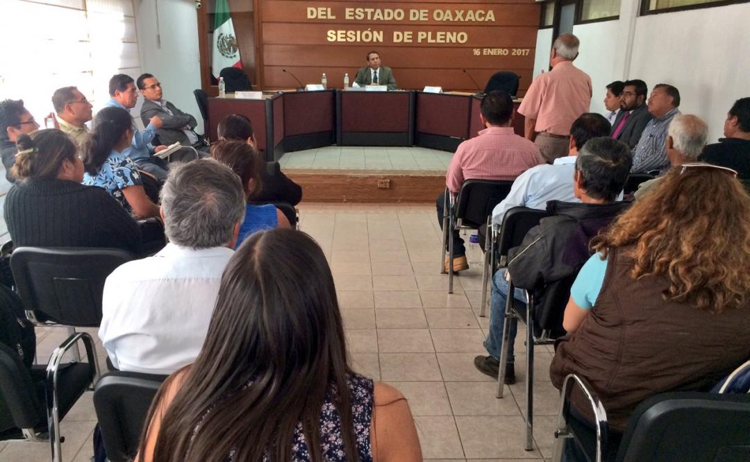 Ordenan a magistrados electorales de Oaxaca dictar sentencia sobre violencia política contra síndica