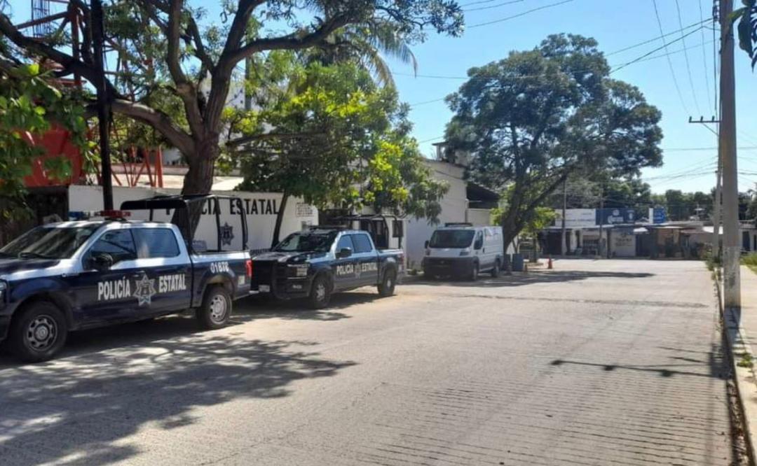 Ante incumplimiento de acuerdos, policías de la Costa de Oaxaca amagan iniciar paro; no hay ni gasolina, denuncian