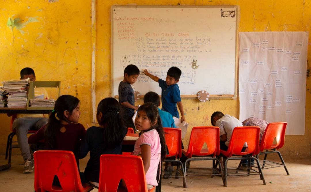Se buscan donantes de libros para niños de comunidades triquis de la Mixteca de Oaxaca