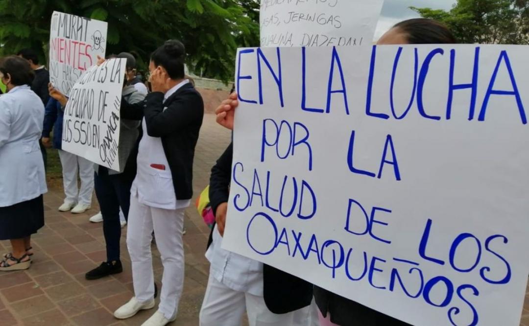 Se van a paro trabajadores de Salud de Oaxaca; exigen asignación de plazas