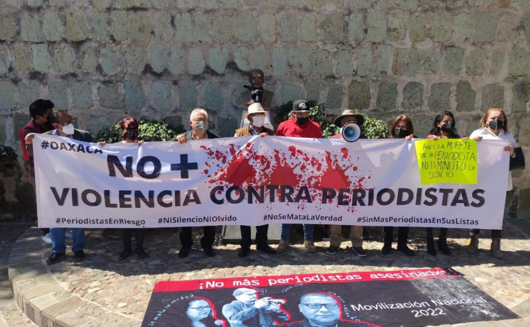 Tras persecución, atacan a balazos a periodista de Oaxaca; escoltas del Mecanismo de Protección evaden agresión